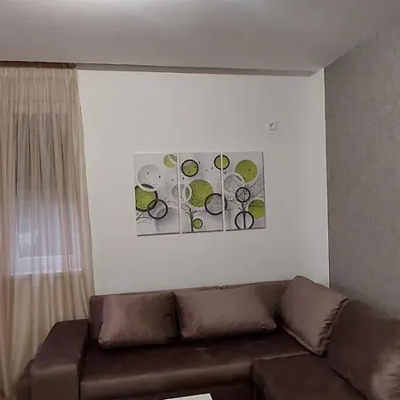 Apartment Lux Novi Park Vrdnik
