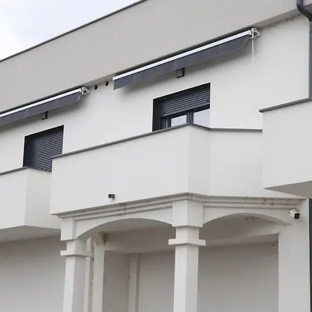 Lux Novi Park * Vrdnik