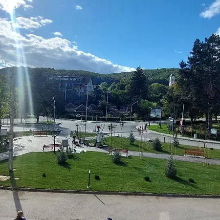 شقة Lux Novi Park *