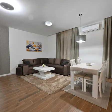 Lux Novi Park Vrdnik