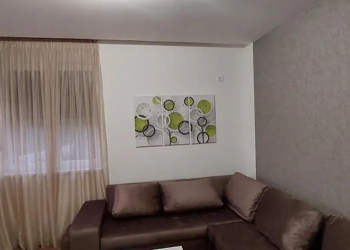 Apartman Lux Novi Park Rednek