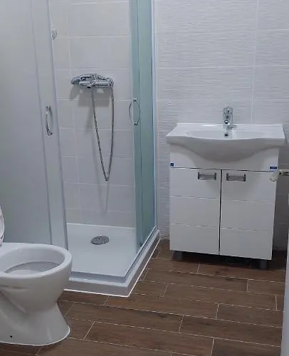 Lux Novi Park Rednek