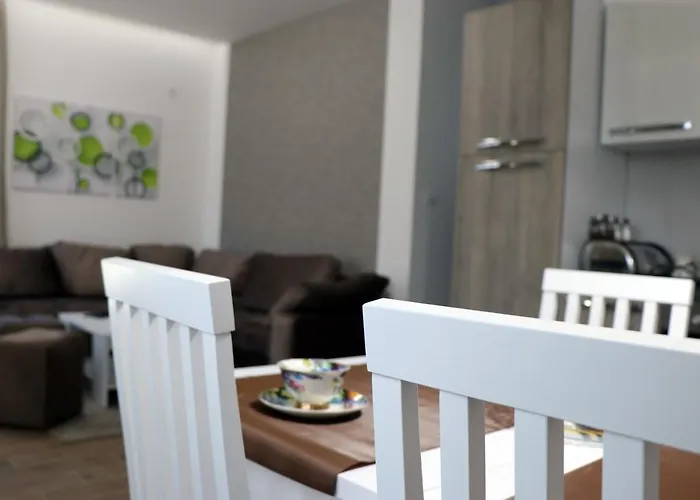 Lux Novi Park * Rednek