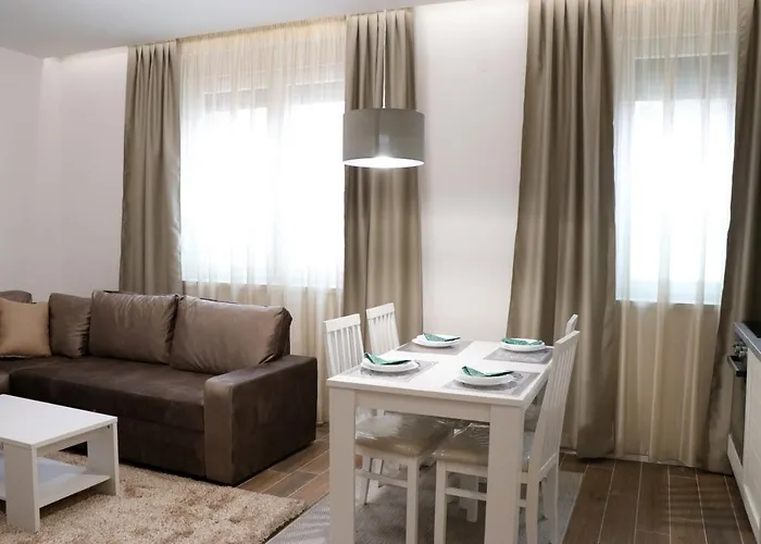 Lux Novi Park Apartman *