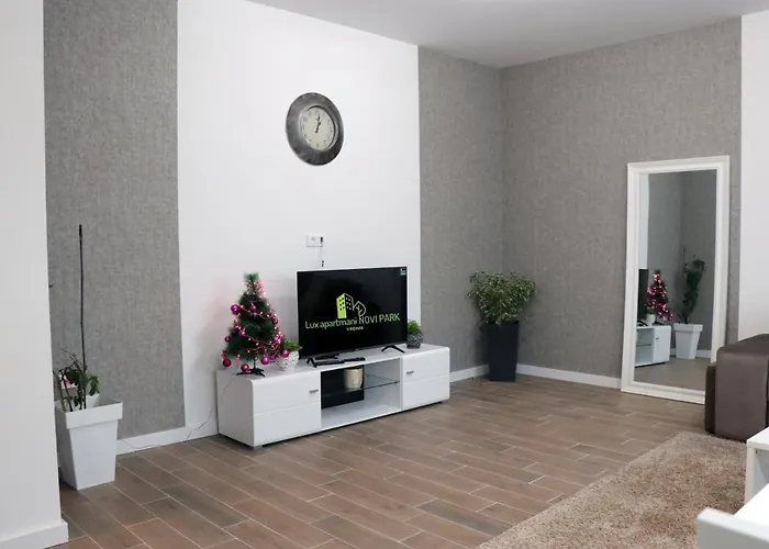 Lux Novi Park Rednek